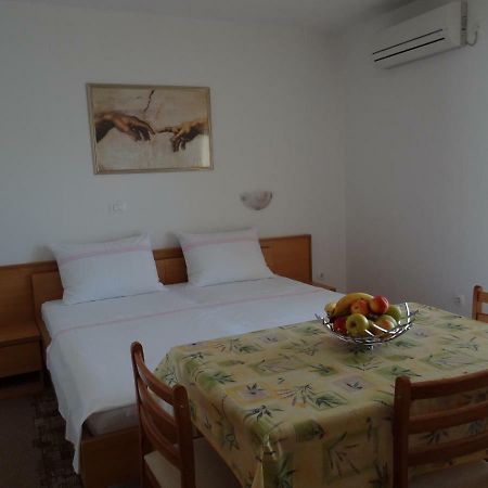 Vila Lola Apartmani Трогир Екстериор снимка