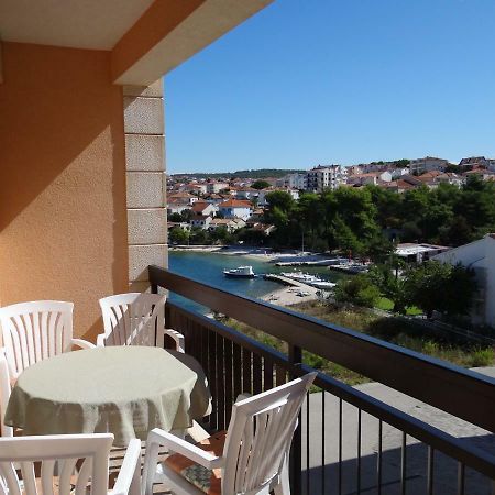 Vila Lola Apartmani Трогир Екстериор снимка