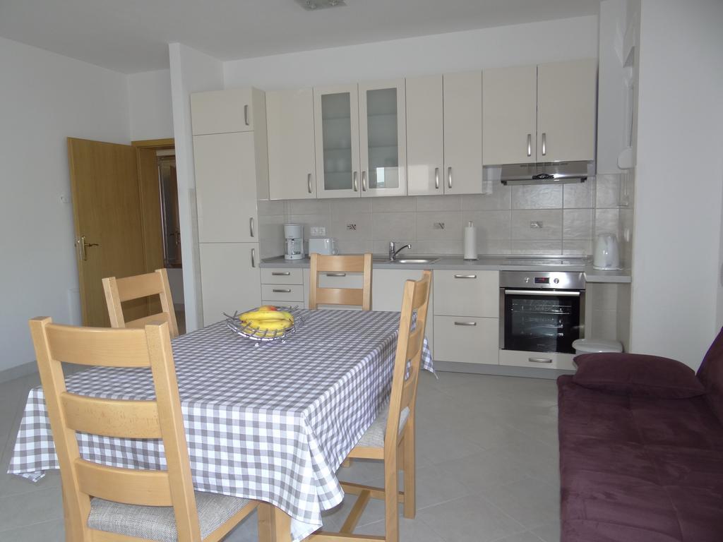 Vila Lola Apartmani Трогир Екстериор снимка