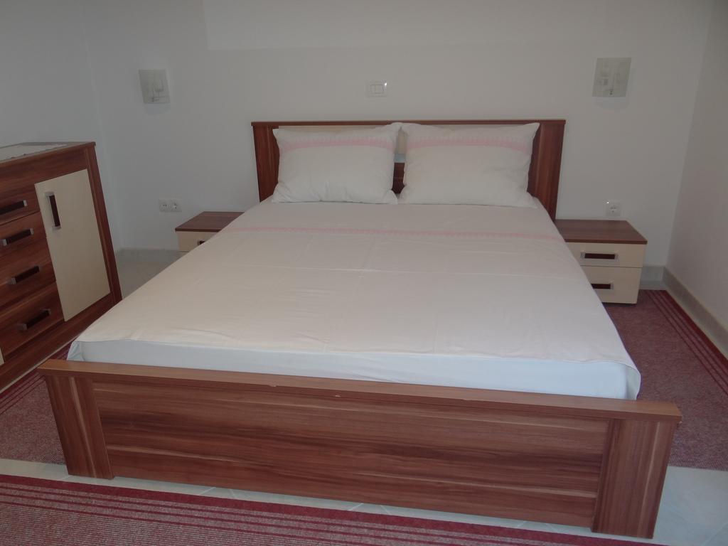 Vila Lola Apartmani Трогир Екстериор снимка