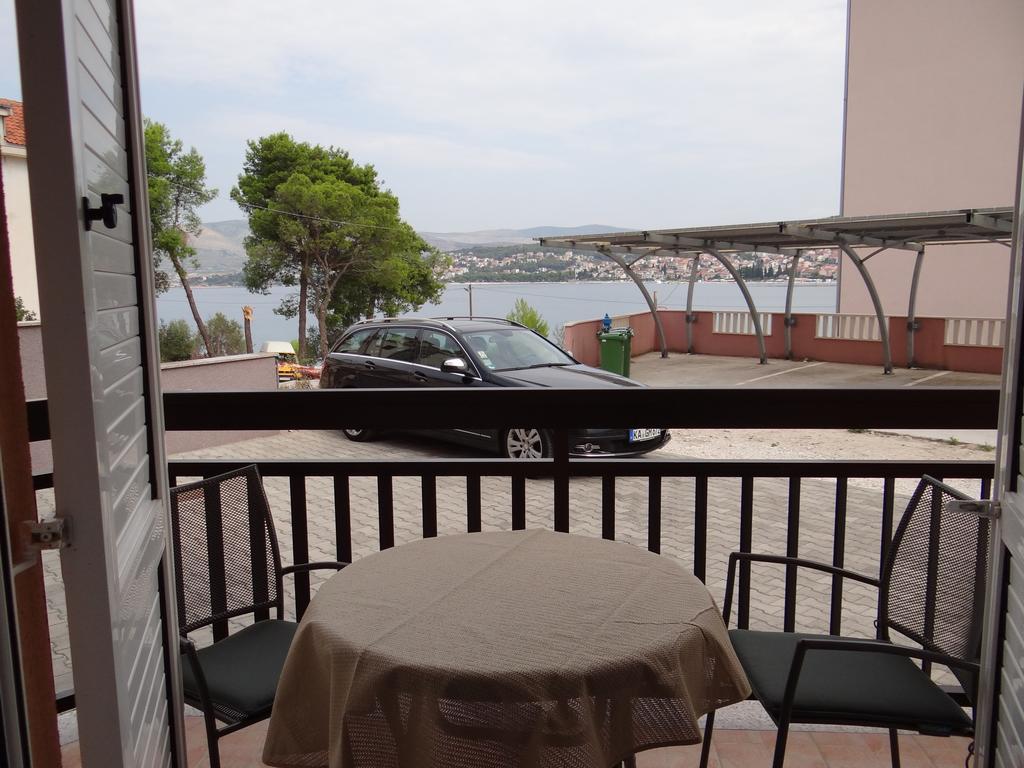 Vila Lola Apartmani Трогир Екстериор снимка