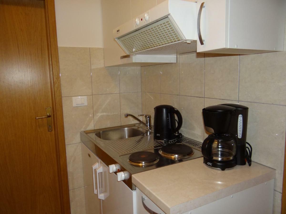 Vila Lola Apartmani Трогир Екстериор снимка