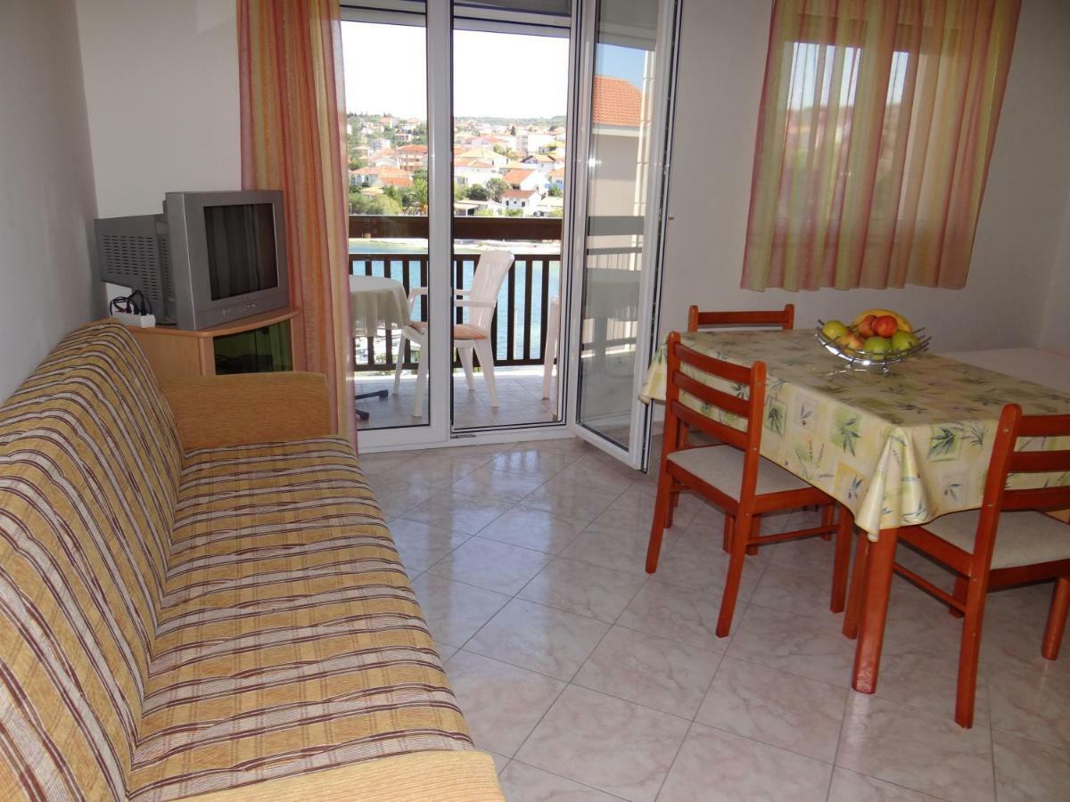 Vila Lola Apartmani Трогир Екстериор снимка