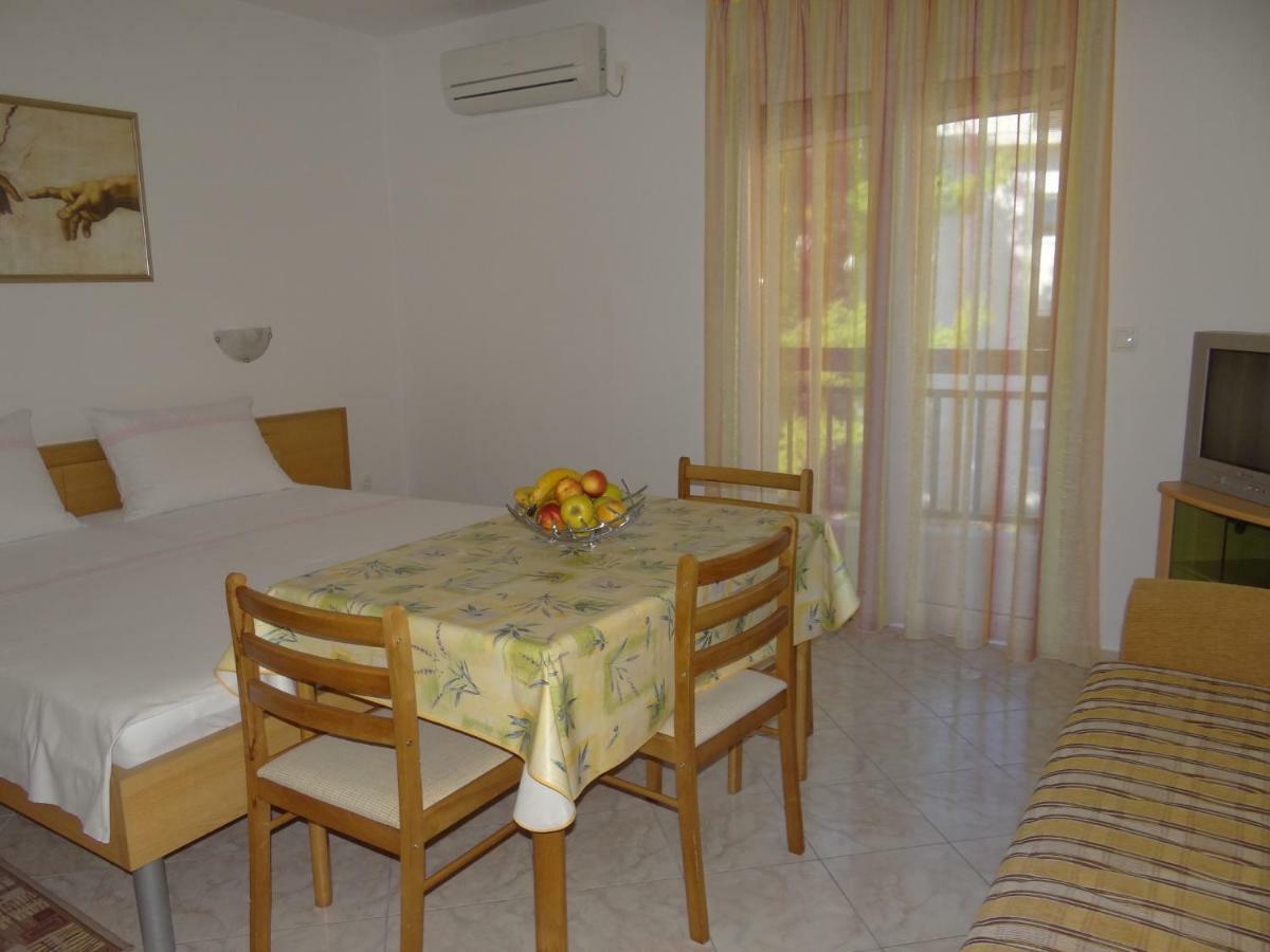 Vila Lola Apartmani Трогир Екстериор снимка