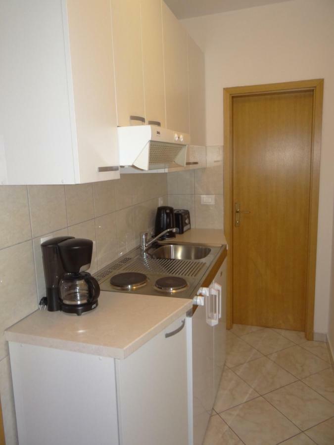 Vila Lola Apartmani Трогир Екстериор снимка